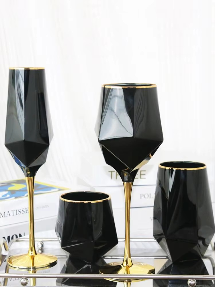 Pure Black Crystal Golden Edge - đánh giá và giá Wine In Beer Glass